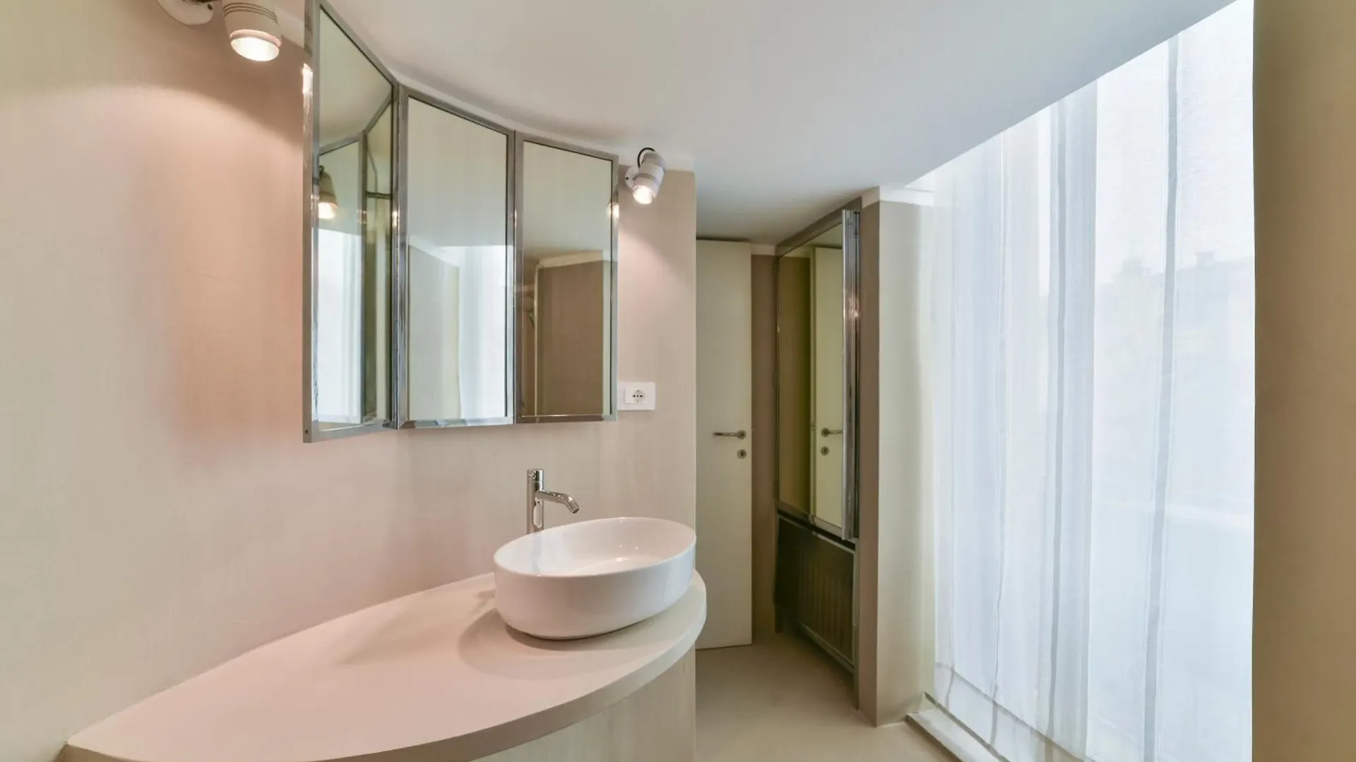 Monforte 19 - Milano Apartamento